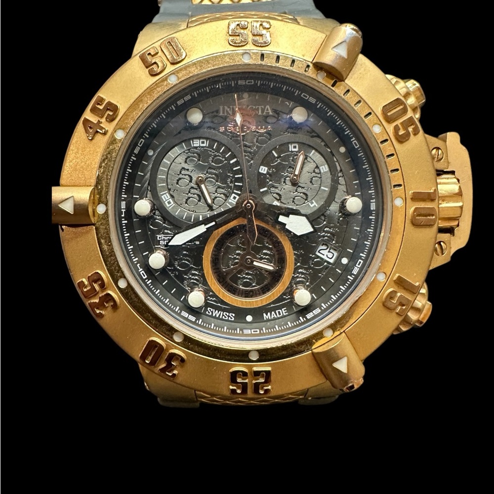 Invicta subaqua noma Gold Chronograph divers Watch
